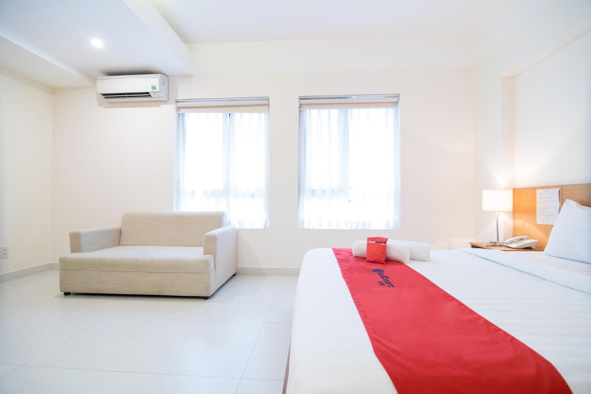 הו צ'י מין סיטי Reddoorz Plus Near Secc D7 מראה חיצוני תמונה