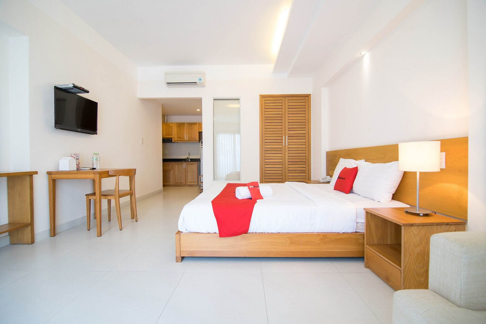 הו צ'י מין סיטי Reddoorz Plus Near Secc D7 מראה חיצוני תמונה